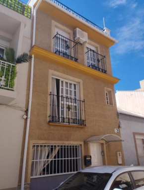 Virgen Gracia 8, center, quite, parking on request, VG